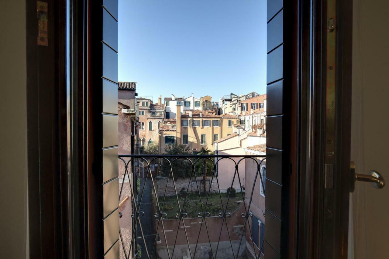Modern Apartment Venice With Terrace ภายนอก รูปภาพ